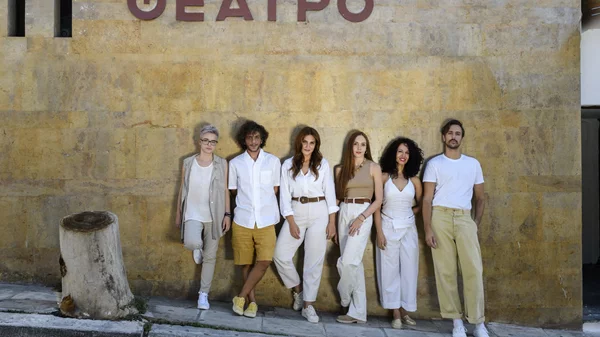 Το θέατρο Μπέλλος ξαναζωντανεύει και παρουσιάζει ένα πλούσιο καλλιτεχνικό πρόγραμμα