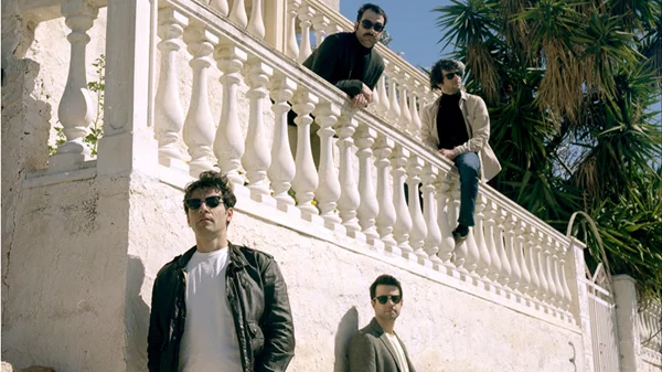 Οι Whereswilder ανεβαίνουν στην Ταράτσα του Ρομάντσο για ένα μοναδικό live