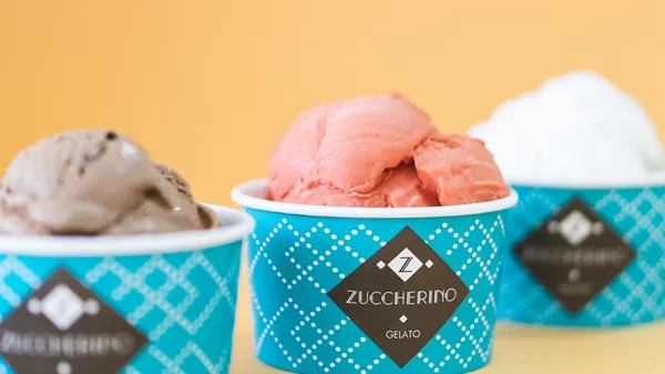 Στα "Zuccherino" απολαμβάνουμε πραγματικά ολόφρεσκο χειροποίητο gelato ημέρας