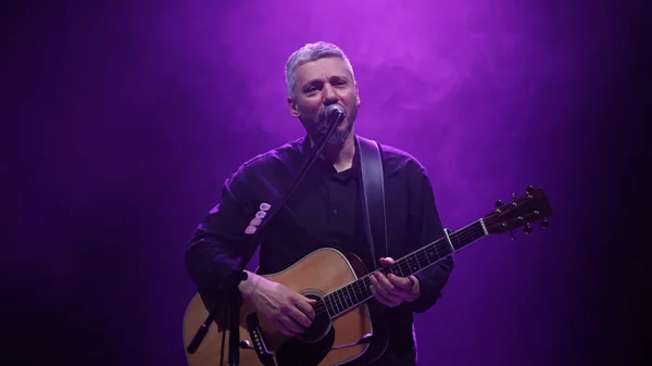 Ο Αλκίνοος Ιωαννίδης έρχεται στα Rockwave Nights