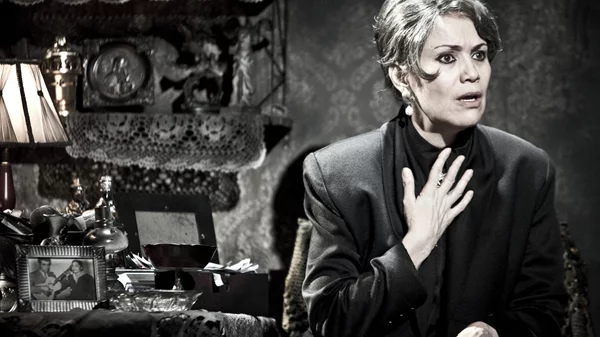 "Σεβάς Χανούμ": Πέντε πράγματα που ίσως δεν γνωρίζατε για τη λαϊκή τραγουδίστρια που ερμηνεύει η Κωνσταντίνα Μιχαήλ