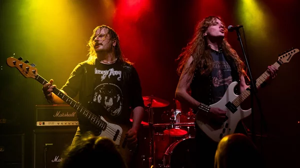 Century: Λύσσα και σουηδικός χάλυβας, στο χαλαρά γεμάτο "Κύτταρο"