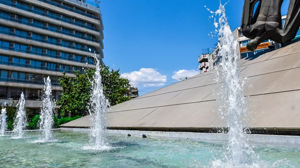 34 σιντριβάνια στην Αθήνα αποκτούν ξανά ζωή