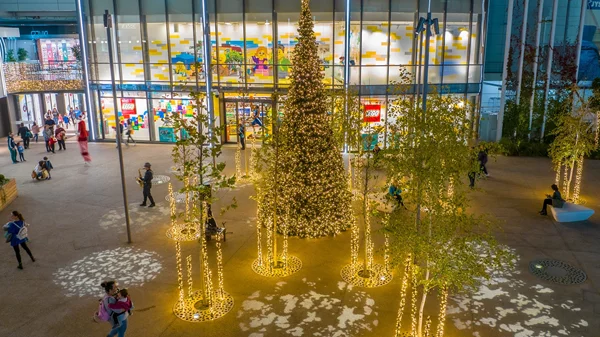 Ζήστε τη μαγεία των Χριστουγέννων στο River West, τον απόλυτο family fun and xmas shopping προορισμό της πόλης