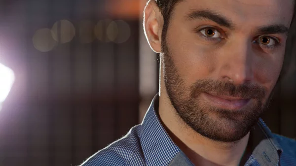 Ο Κώστας Αγέρης μάς ταξιδεύει σε ήχους και μελωδίες του Πόντου