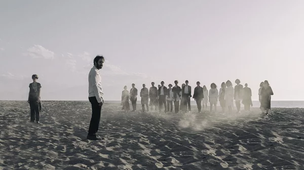 "ζ-η-θ, Ο Ξένος": Ο Μιχαήλ Μαρμαρινός επιστρέφει στην Επίδαυρο και τις πηγές της ανθρωπότητας στην καλοκαιρινή παραγωγή του Κρατικού Θεάτρου Βορείου Ελλάδος και του Θεατρικού Οργανισμού Κύπρου