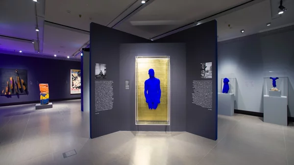 Οι αισθητικές επιλογές και οι καλλιτεχνικοί προβληματισμοί του "Nouveau Réalisme" βγαίνουν και πάλι στο φως στο Ίδρυμα Γουλανδρή