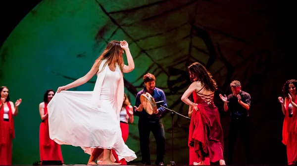 "Πέρα από τη θάλασσα": Μουσικές διαδρομές ανάμεσα στην Ελλάδα και τη Νότια Ιταλία