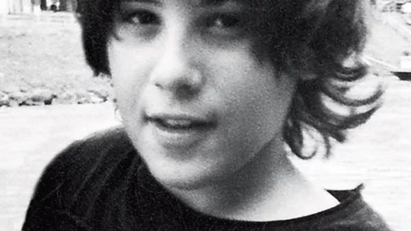 Ένα αγόρι τριάντα χρονών