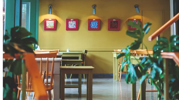 "Ο Τζίτζικας κι ο Μέρμηγκας"