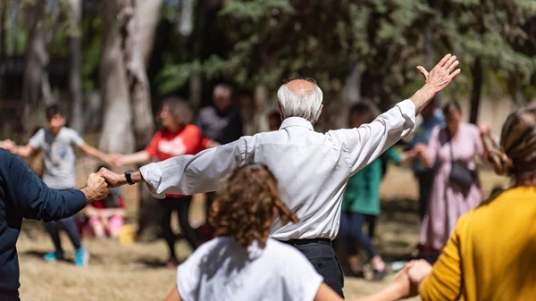 "Μυστήριο 100 Τα Ιερά Τραγούδια": "Τα τρία αγαθά της Γης: σίτος, οίνος, έλαιον" σε επιμέλεια του Λάμπρου Λιάβα