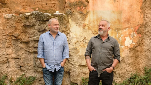 Ο Χρήστος Θηβαίος και ο Παναγιώτης Μάργαρης συναντιούνται στο "Caja de musica"