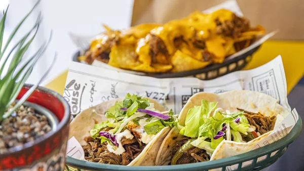 "Lostacos": Μια taqueria τσέπης με τεράστια νοστιμιά