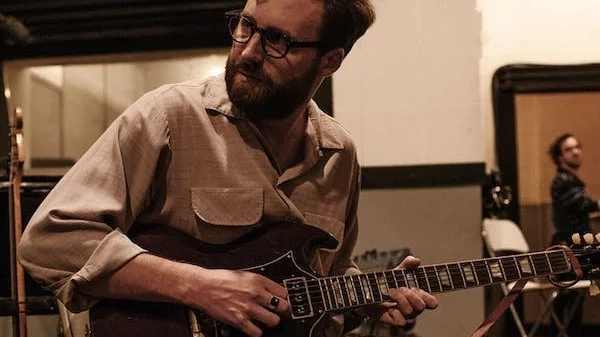 Αποχαιρετάμε το καλοκαίρι παρέα με τον Nick Waterhouse