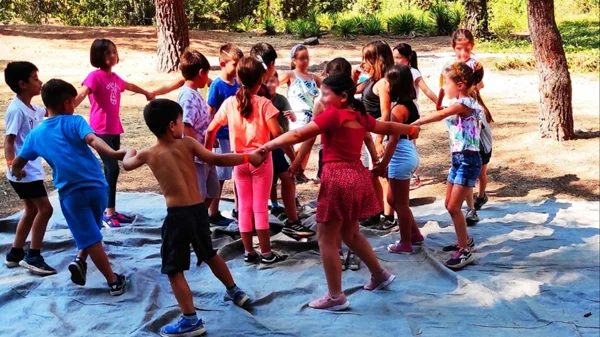 Θέατρο, μουσική και σινεμά στο 10ο summer camp για παιδιά και εφήβους από τις Μορφές Έκφρασης