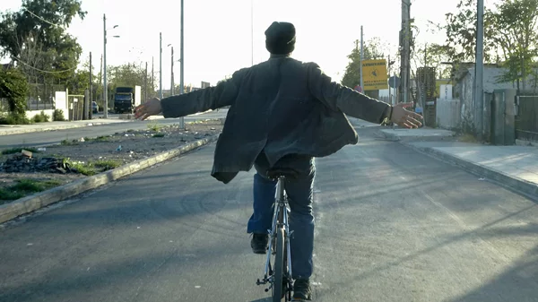 "Ο Τέταρτος Χαρακτήρας", η Κατερίνα Πατρώνη και μια κουβέντα για την απώλεια