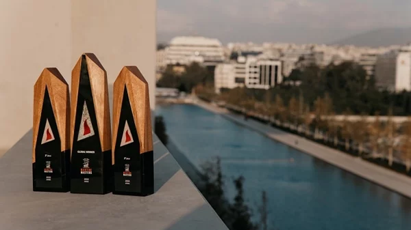 Ο ARTURO BURZIO ΕΙΝΑΙ Ο ELIT MARTINI MASTER 2022