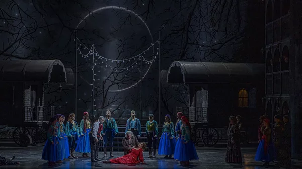 Συμβατικός "Αλέκο", αποκαλυπτικός "Πύργος του Κυανοπώγωνα" στη Λυρική