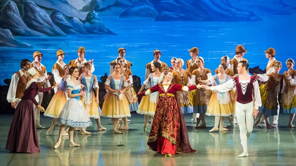 Η "Ζιζέλ" από την Οδησσό στη σκιά της Ακρόπολης