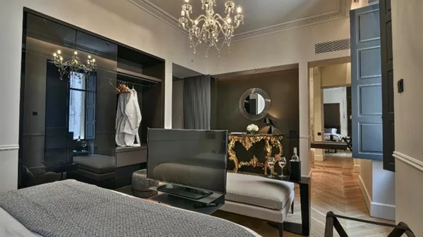 Nikiou Suites: Η Αθήνα του Όθωνα συναντά το σύγχρονο design σε ένα ξενοδοχείο-έκπληξη