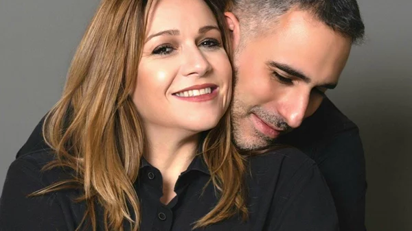 Επιβίβαση στο Μουσικό Βαγόνι "Orient Express" και το "Vocalove Diaries" της Φανής Γέμτου