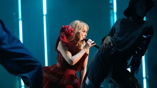 Νέο άλμπουμ και παγκόσμια περιοδεία από την Kylie Minogue