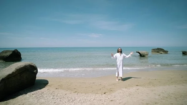 "Εδώ μιλάνε για λατρεία": Η ιστορία των Κόρε. Ύδρο. στη μεγάλη οθόνη