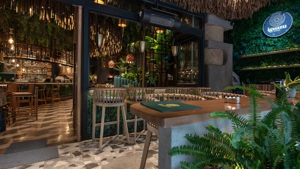 Ολοκαίνουρια cocktails και brunch με την εξωτική υπογραφή του "Ιguazu"