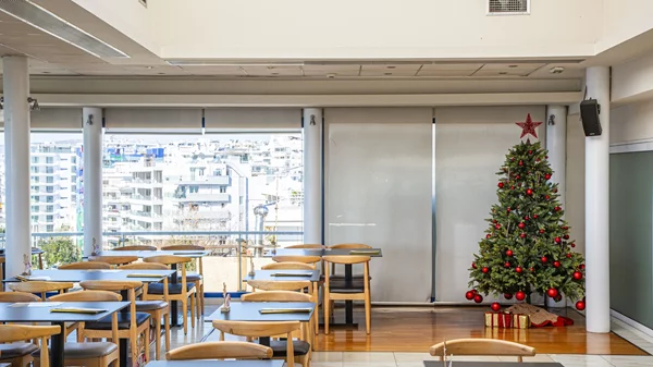 Poseidon Athens Hotel : Mε κάδρο τον Σαρωνικό