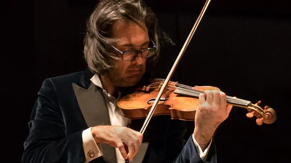 Ο Λεωνίδας Καβάκος επιστρέφει για μια μοναδική συναυλία με τον εκλεκτό πιανίστα Ενρίκο Πάτσε