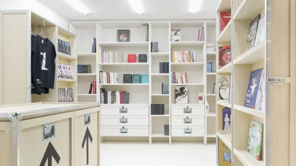 Ποιο γούρι θα μου πάρεις από το Εθνικό Θέατρο;