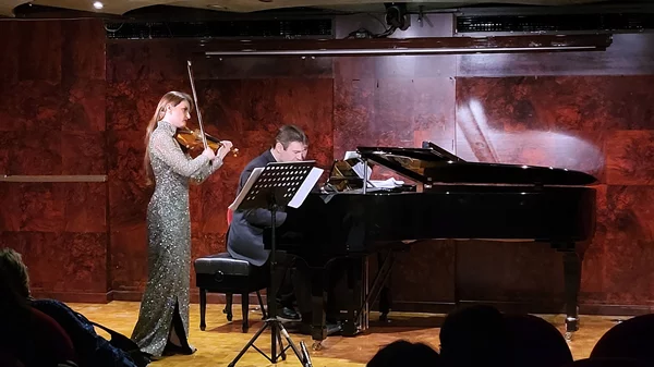 Ρεσιτάλ βιολιού Χατζηνικολάου – Καντέσα – Κοκολάνη: πρωτότυπα προγράμματα, έντονες προσωπικότητες και υψηλές επιδόσεις