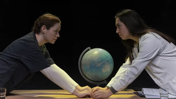 "Lebensraum": Ένα μονόπρακτο πείραμα για την καλοσύνη