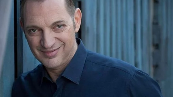 Ο Γεράσιμος Ανδρεάτος και η Κωνσταντίνα  ερμηνεύουν "Τα αγαπημένα"