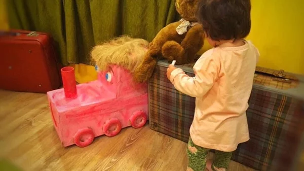 Παραστάσεις για βρέφη στο θέατρο Olvio