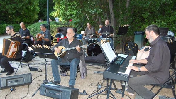 Φέτος το καλοκαίρι όλη η Αθήνα μεταμορφώνεται σε μία σκηνή