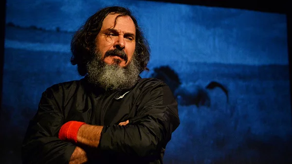 Έργο για δύο άντρες και ένα άλογο οι "Σκληρές Φωτογραφίες"