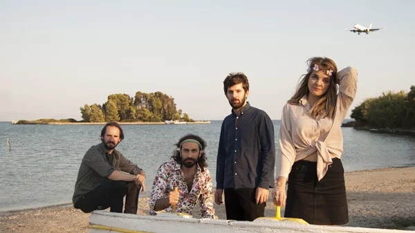 Τα Παιδιά της Παλαιότητας: Τα όνειρα, η Eurovision και οι επέτειοι των Κόρε. Ύδρο.