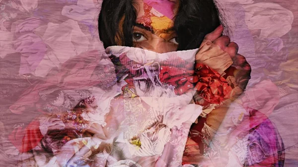 "Without Which, Not / Sine Qua Non": Μία καλλιτεχνική απόπειρα αυτοπροσδιορισμού