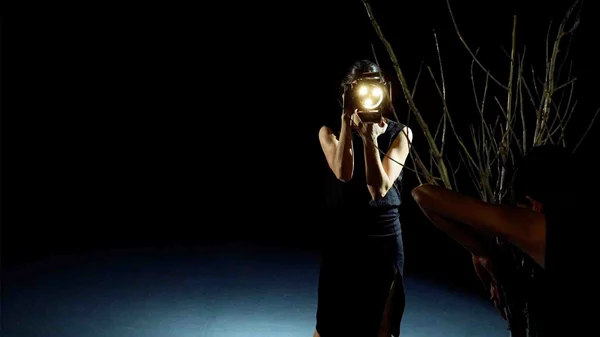 Ακούστε τα "Loud Whispers" της χορογράφου Αθανασίας Κανελλοπούλου