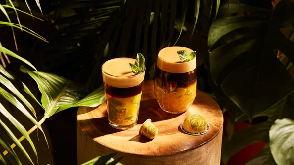 Η Nespresso παρουσιάζει την καλοκαιρινή της συλλογή για μια αναζωογονητική εμπειρία κρύου καφέ στο σπίτι!