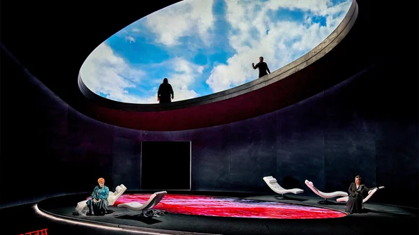 "Τριστάνος και Ιζόλδη" και "Ιπτάμενος Ολλανδός": Θαυμάσιες παραγωγές στο Φεστιβάλ Μπάυρωυτ πυροδοτούν συζητήσεις για το Regietheater