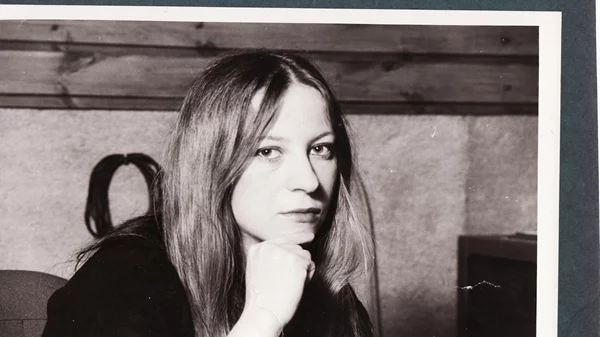 Η Λένα Πλάτωνος στην "Αισθηματική Αγωγή Vol 3"