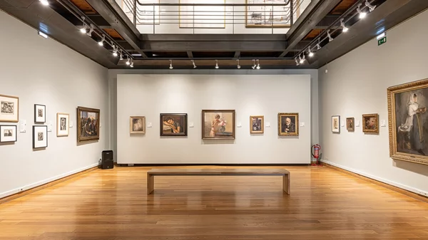 Λίγο έμεινε για να δεις την εντυπωσιακή έκθεση "Διαδρομές στην τέχνη" στη Δημοτική Πινακοθήκη Χανίων