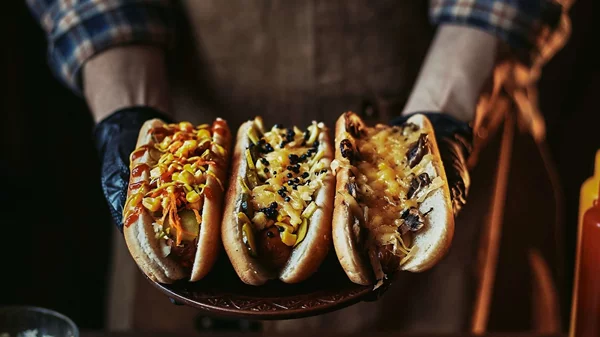 Tasty Awards 2024 x Esquire: Πού παίζει κορυφαίο street food στην πόλη;