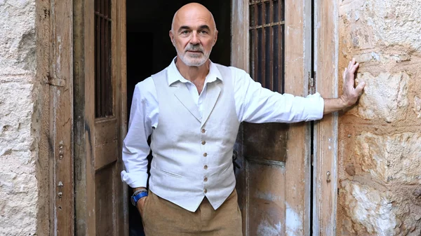 Στάθης Λιβαθινός: "Θεωρώ πως είμαι ένας πολύ τυχερός άνθρωπος και ευγνώμων"