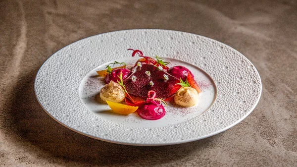 Χρυσοί Σκούφοι 2022: Τα υποψήφια εστιατόρια και οι εξελίξεις στην ελληνική γαστρονομική σκηνή