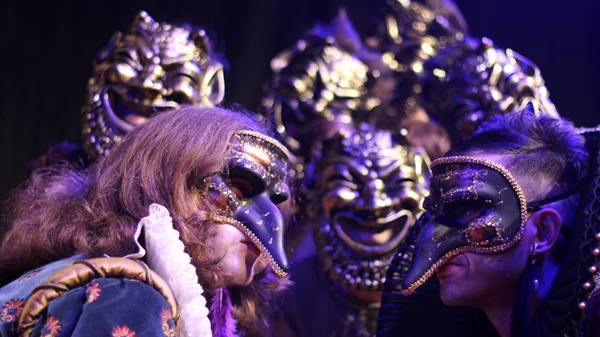 Σκηνή αποφοίτων και βραβείο θεσπίζει η Αθηναϊκή Σκηνή