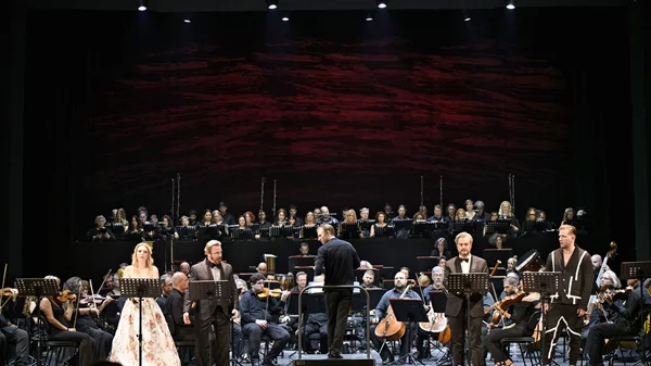 "Πουριτανοί" του Μπελλίνι στα Ολύμπια: Ένα θαυμάσιο φινάλε στην επετειακή χρονιά Κάλλας