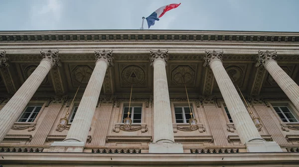 Το παρελθόν ζωντανεύει στο Hôtel de la Marine στο Παρίσι